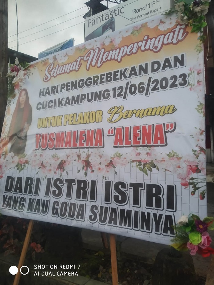Viral Papan Bunga Ucapan Atas Penggerebekan Pelakor di Wilayah Curup
