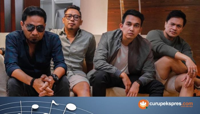 Lirik Lagu ' Setengah Hati '  ADA Band