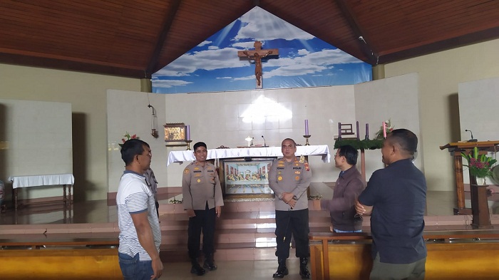 Gereja Disterilisasi Sebelum Ibadah Natal, 5 Personel Polri Disiagakan Ditambah TNI