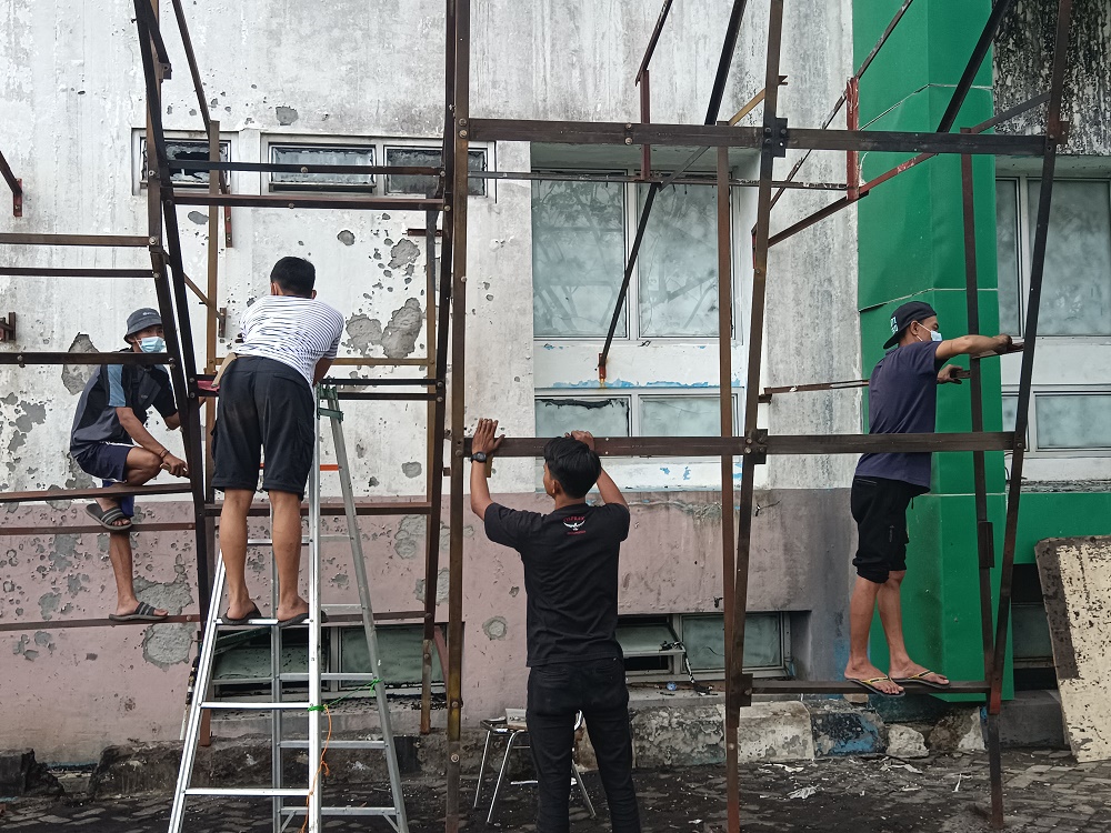 Wabup Hendra, Bantu Sumbang Perbaikan Wall Climbing