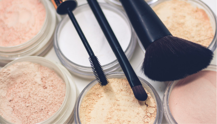 Bisakah Makeup Membahayakan Kulit Anda? Fakta yang Harus Anda Ketahui