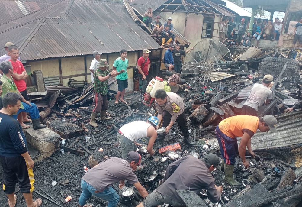 Kebakaran di Mubai,  2 Unit Rumah Rata dengan Tanah