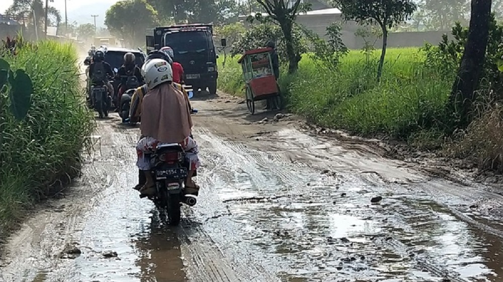 Yeay! Tahun Depan Jalan RRC Diperbaiki, Truk Material Harus Perhatikan Tonase