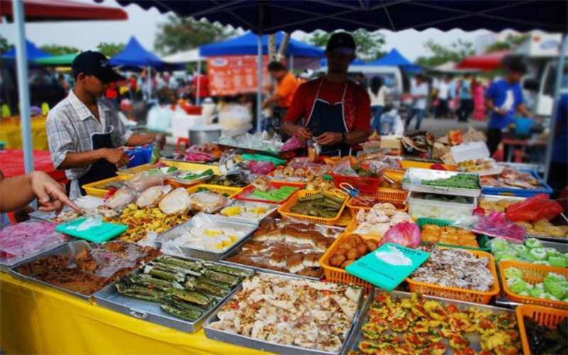 Pasar Jajanan Ramadan Diserbu
