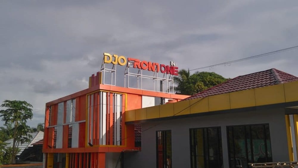 Djo Front One Inn, Hotel Murah dengan Pelayanan Istimewa