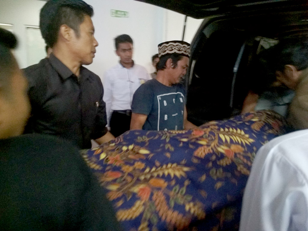 Raden Dikeroyok Hingga Tewas, Masalah Selisih Paham