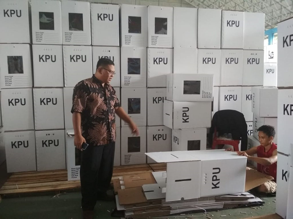 Kotak Suara Pemilu Mulai Dirakit