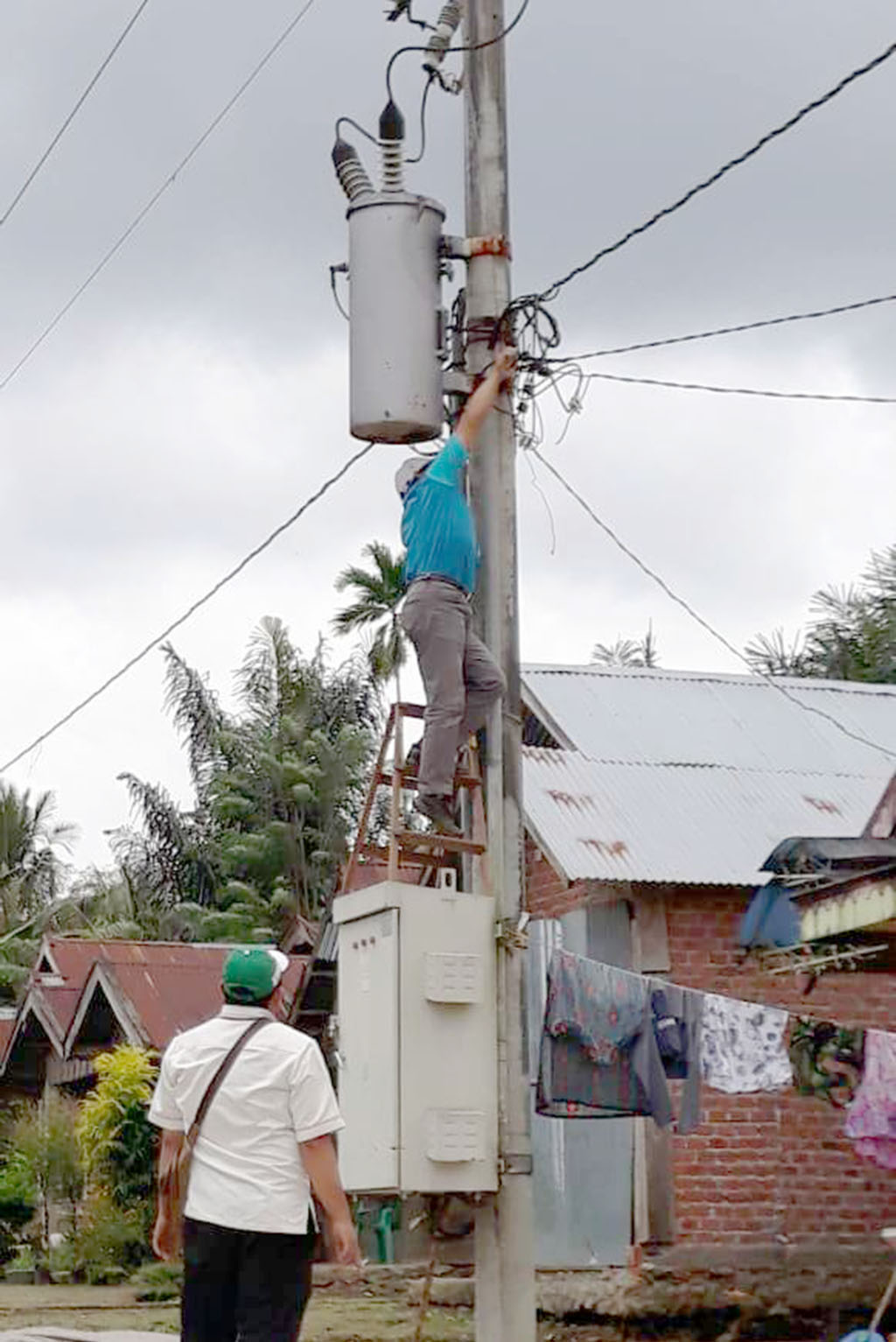 Nunggak, Listrik 112 Pelanggan Diputus