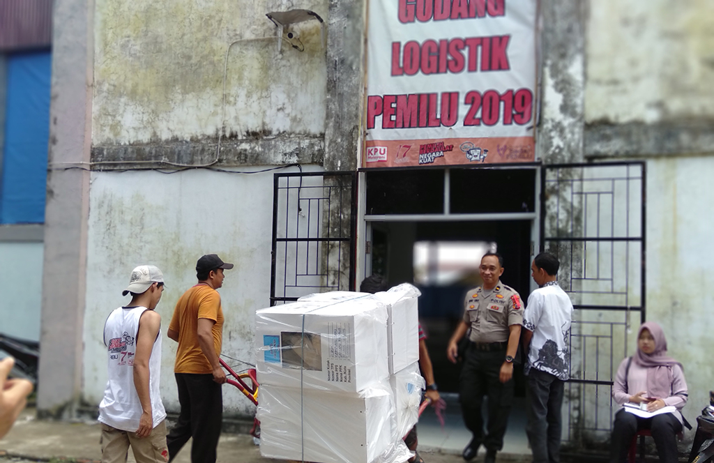 Besok Nyoblos, Awas Logistik Telat