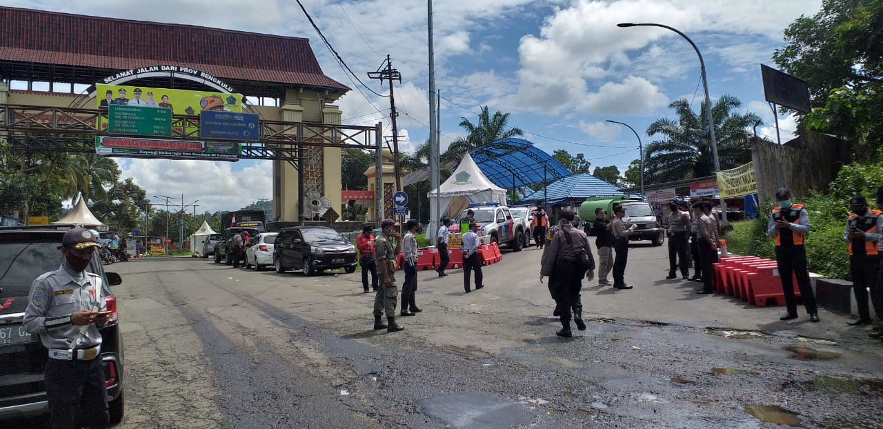 Pintu Masuk Perbatasan Dibuka, Pengguna Jalan Tetap Harus Patuhi Protokol Kesehatan