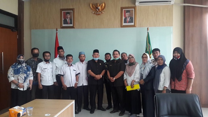 Pasal TPP, Pegawai TU SMA/SMK Ngadu ke Dewan