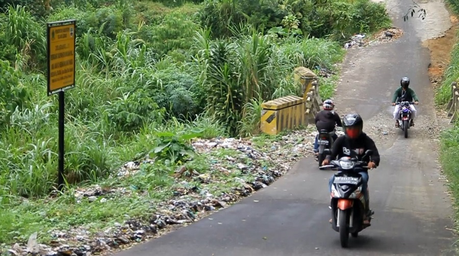 Warga Keluhkan Tumpukan Sampah