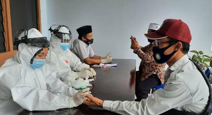 Mendagri Kunjungi RL, Wartawan Dirapid Test