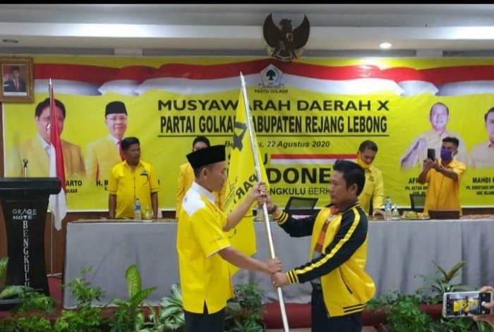 Aklamasi, Wahono Pimpin DPD II Golkar RL