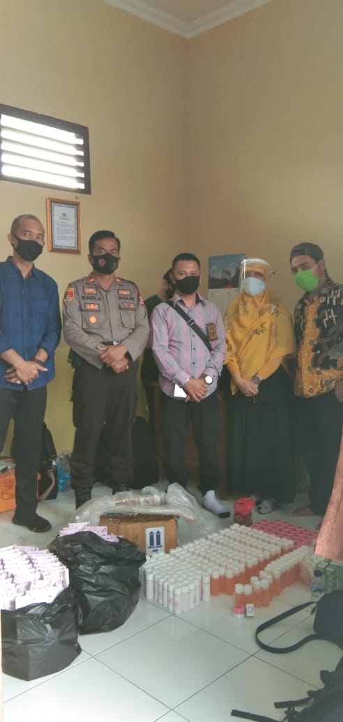 Warga Pasar Ujung Simpan Kosmetik Ilegal