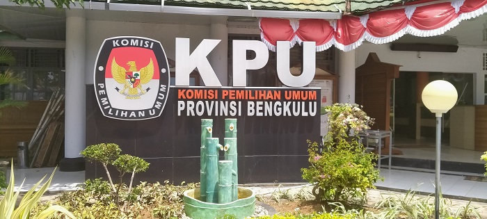 KPU Batasi Massa Hanya 75 Orang, Hari Pertama Pendaftaran Cakada Kosong