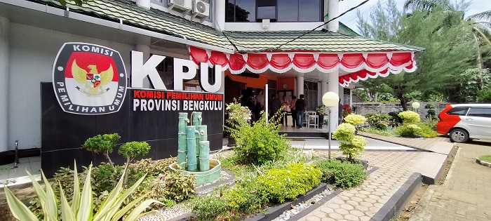 KPU Gelar Pleno Penetapan Paslon AIR, Besok Pengambilan Nomor Urut 3