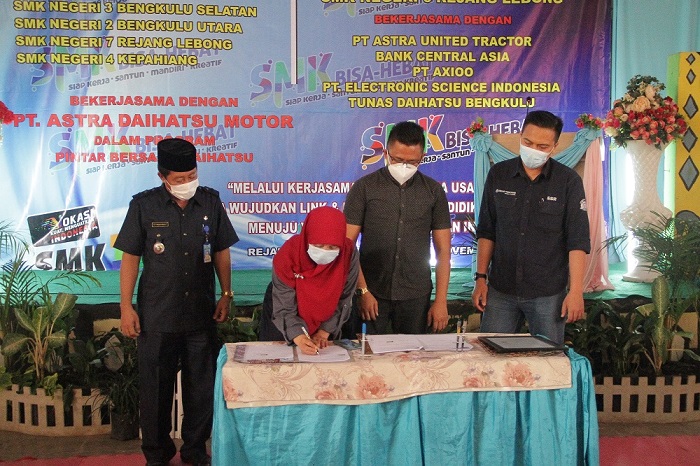 Didukung PT Daihatsu Motor, SMKN 6 Rejang Lebong Resmikan Kelas Industri