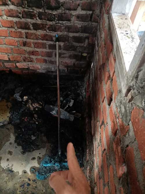 Pasal Puntung Rokok, Rumah Warga Nyaris Terbakar