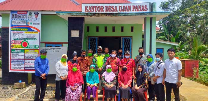 Camat PUT Hadiri Musrenbang Desa Ujan Panas