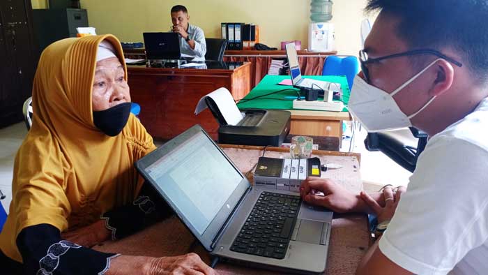 Istri Oknum Dewan Ditahan