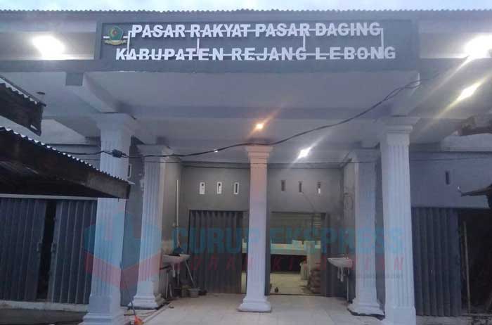 Warga Harapkan Los Daging Cepat Beroperasi