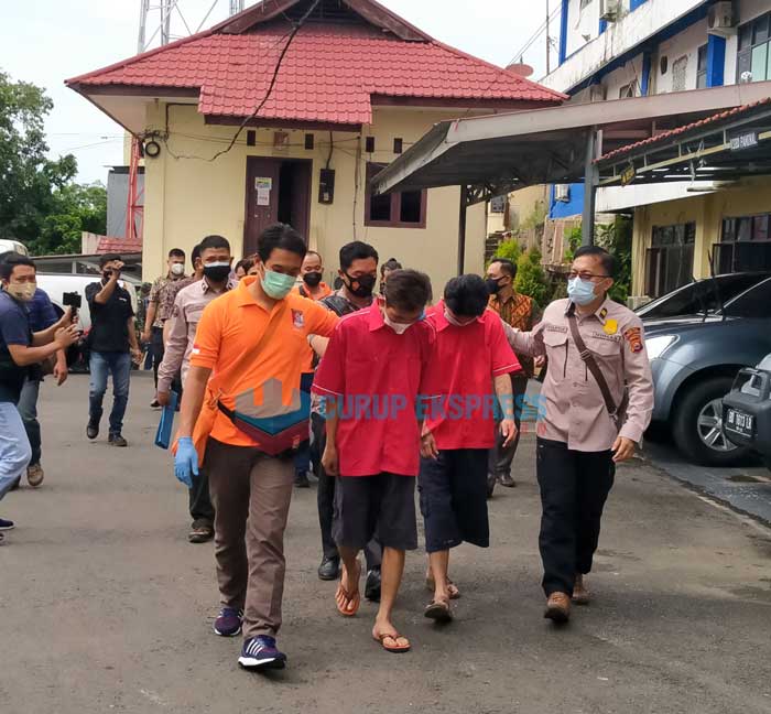 Rekonstruksi Pengeroyokan TNI, 6 Tsk Pengeroyok Bawa Sajam dari Rumah