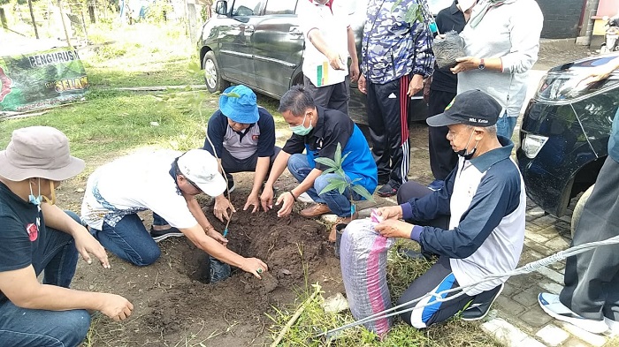 PWI Lanjutkan Penanaman Pohon di Jalur Tol