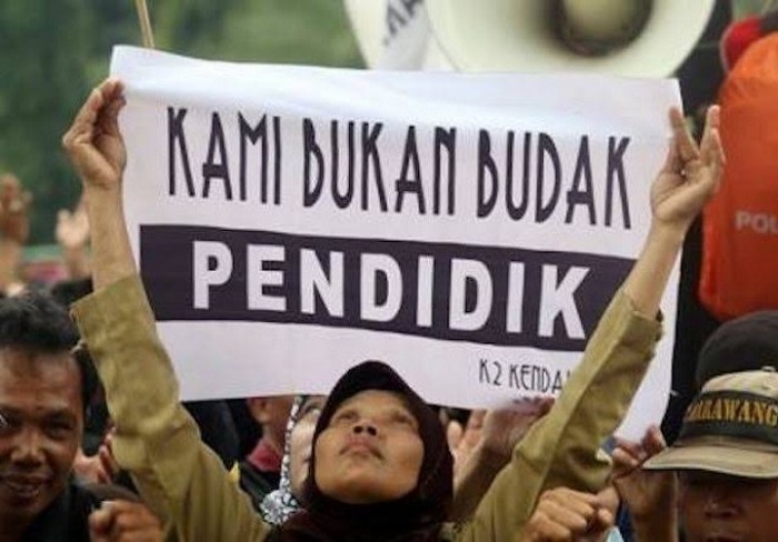 Tuntut Keppres Pengangkatan Guru Honorer jadi PNS Tanpa Tes