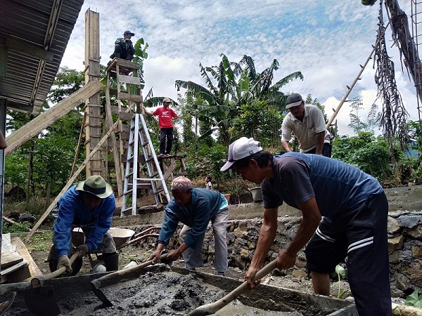 Khawatir Longsor, Warga Bangun Musala Baru