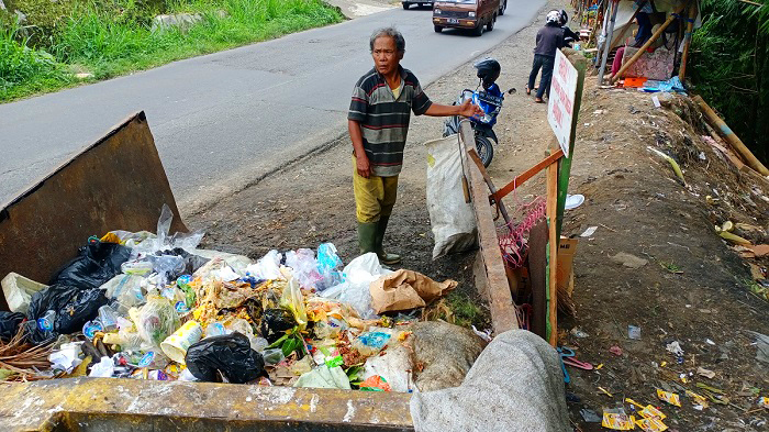 Cerita Hairudin Hidupi Keluarga 20 Tahun, Mengais Rezeki dengan Hasil Mulung