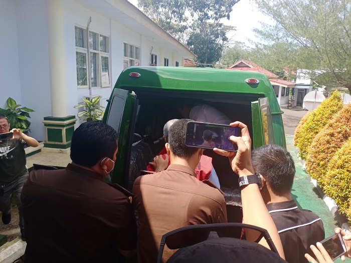 KN Lebih dari Rp 400 Juta Mantan Kades dan Pendamping Desa Jadi Tsk