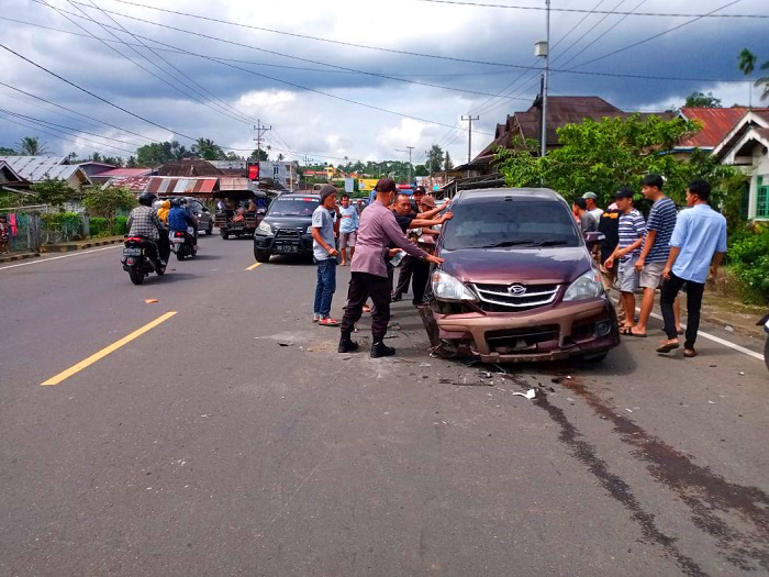 Konvoi Akibatkan Tabrakan Beruntun, 3 Pengendara Pemotor Luring