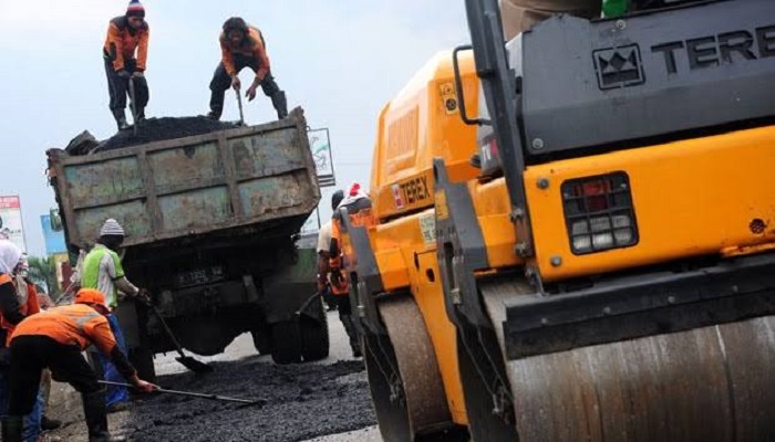 Dewan Desak DPUPR Segera Perbaiki Jalan Rusak