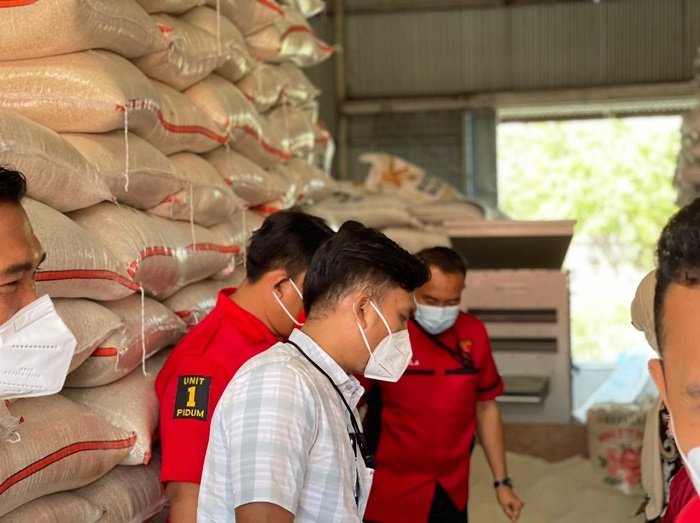 69 Ton Beras Bantuan Polri Siap Disalurkan