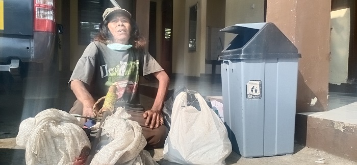 Kisah Yoni Hidup Sebatang Kara Dari Pulau Jawa Merantau Kepahiang Hanya Sebagai Pemulung