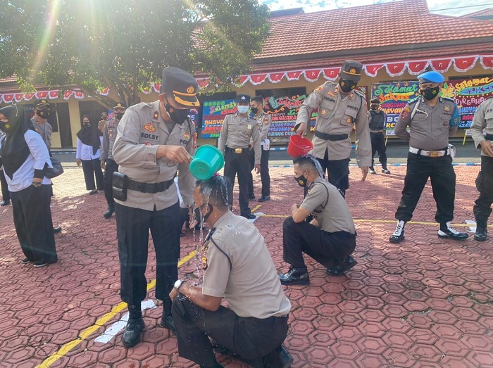 Puluhan Personel Polres Naik Pangkat, Termasuk 3 Personel Brimob