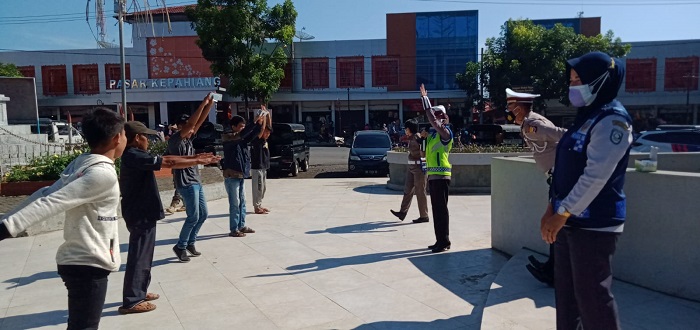 Puluhan Pelanggar Prokes “Mandi Keringat”