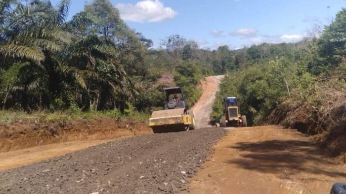 Rampung 100 Persen, Jalan Danau Liang Sudah Bisa Di Gunakan