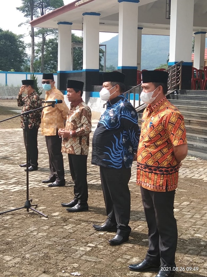 Bupati Prioritaskan Pagar dan Paving Block