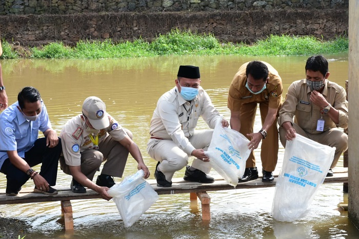 Desa Kandang, Pertama Dapat Program Restocking