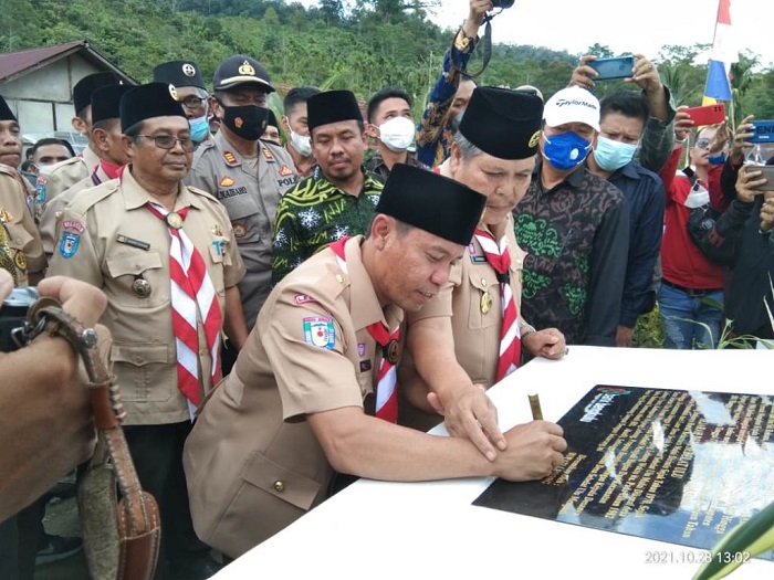 Infrastruktur Jalan dan Jaringan Internet Masih Susah