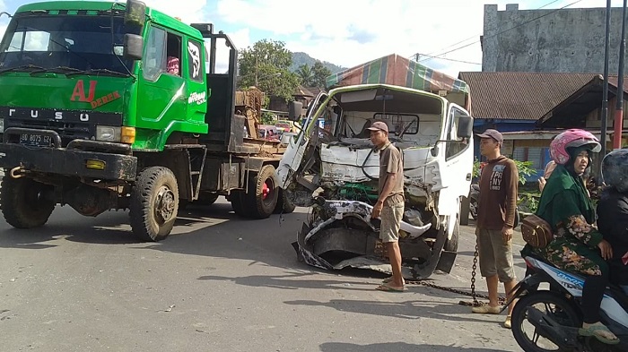 Tabrakan Beruntun, 2 Pengemudi ke RSUD