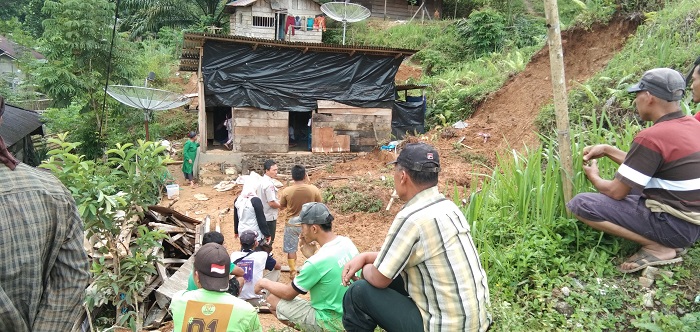 Puluhan Rumah Terendam Banjir