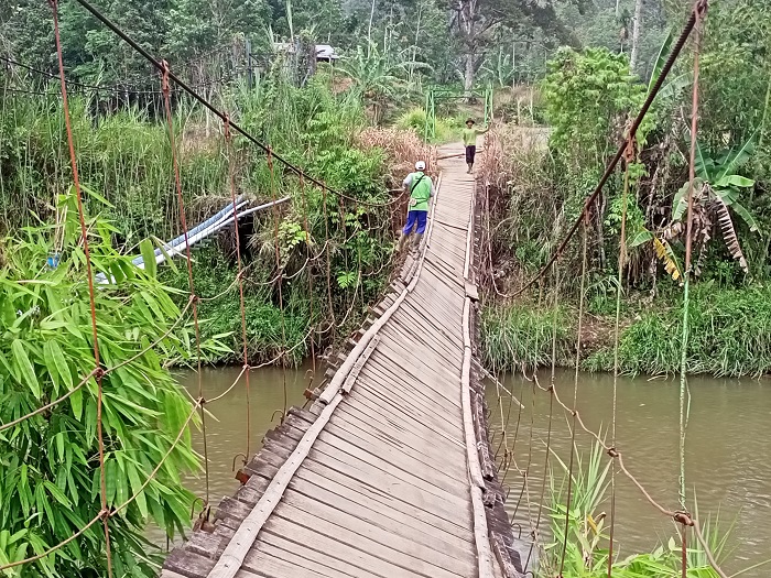 Jembatan Gantung 4 Desa Terancam Putus