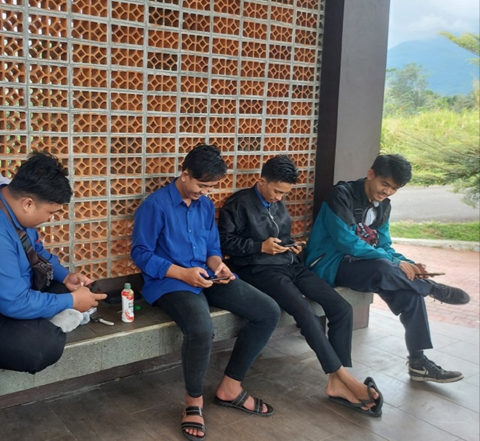 Pemkab Pasang 5 Titik WiFi Gratis