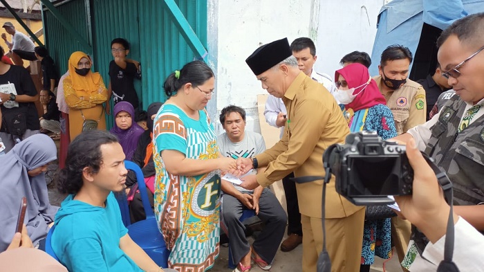 Bupati Bantu Korban Kebakaran Dusun Curup