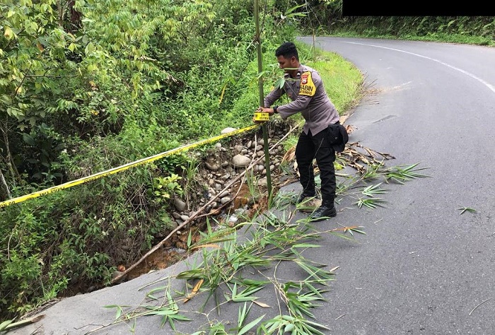 Jalan Provinsi Nyaris Putus