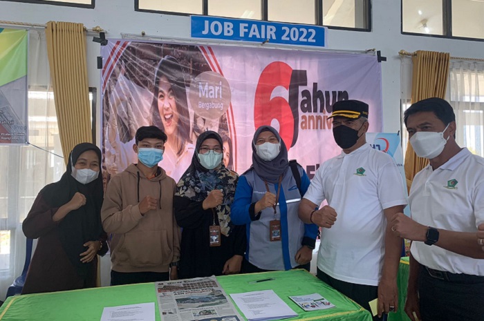 Bupati Kunjungi Stand Job Fair CE, Perdana di Bengkulu
