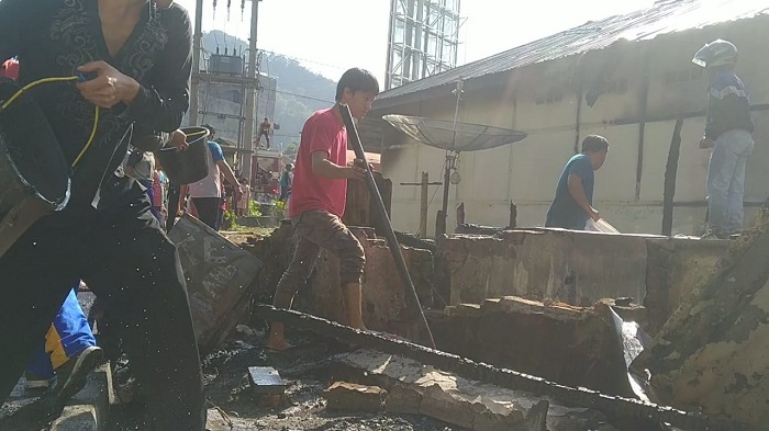 Api Bakar 2 Bangunan di Desa Tebat Monok, Salah Satunya Eks Balai Desa